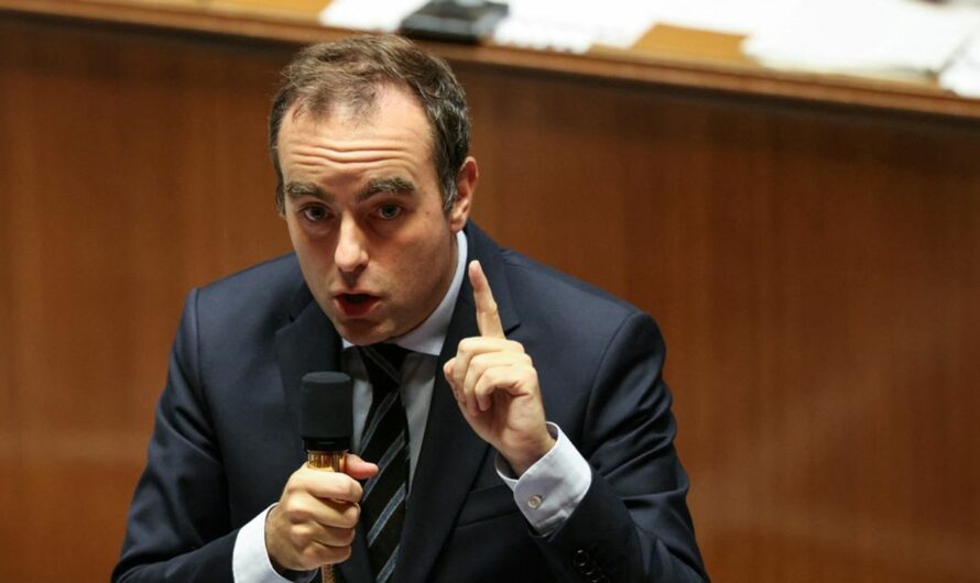 Crise politique et décomposition du régime bourgeois